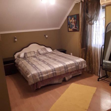 B&B Beli Andjeo Sremska Mitrovica Buitenkant foto