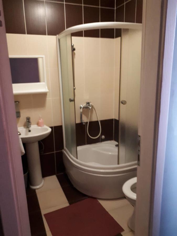 B&B Beli Andjeo Sremska Mitrovica Buitenkant foto